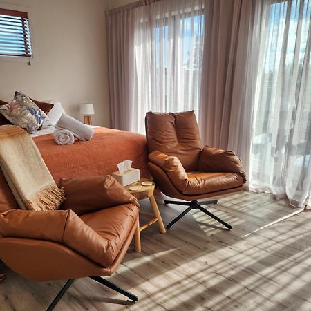 Kawatiri Palms Hotel Уестпорт Екстериор снимка